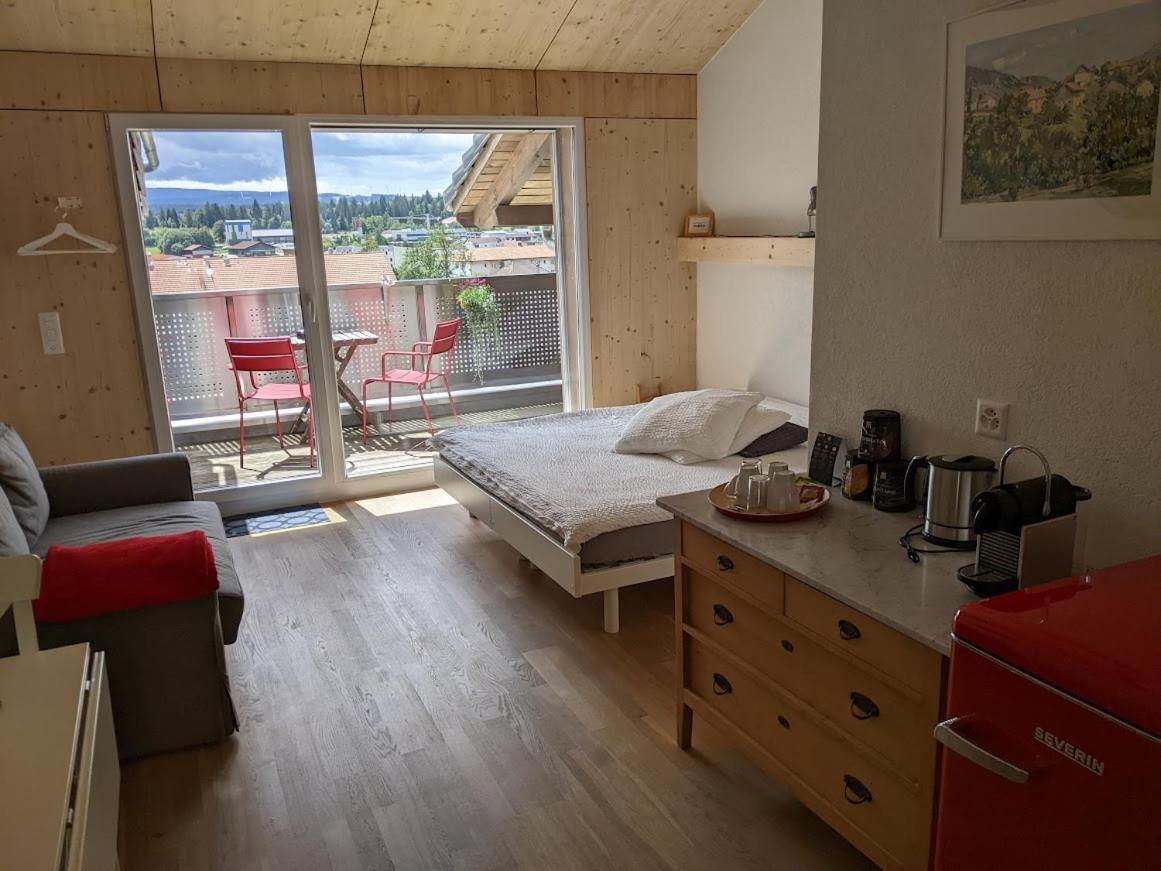 Saignelégier ジート シェ トワネット Bed & Breakfast エクステリア 写真
